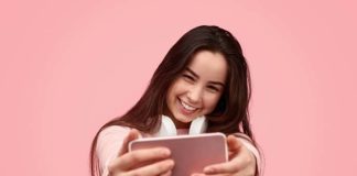 Jak wybrać telefon idealny dla nastolatka